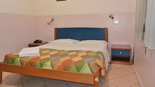 Hotel Central Station Mailand 3*,
