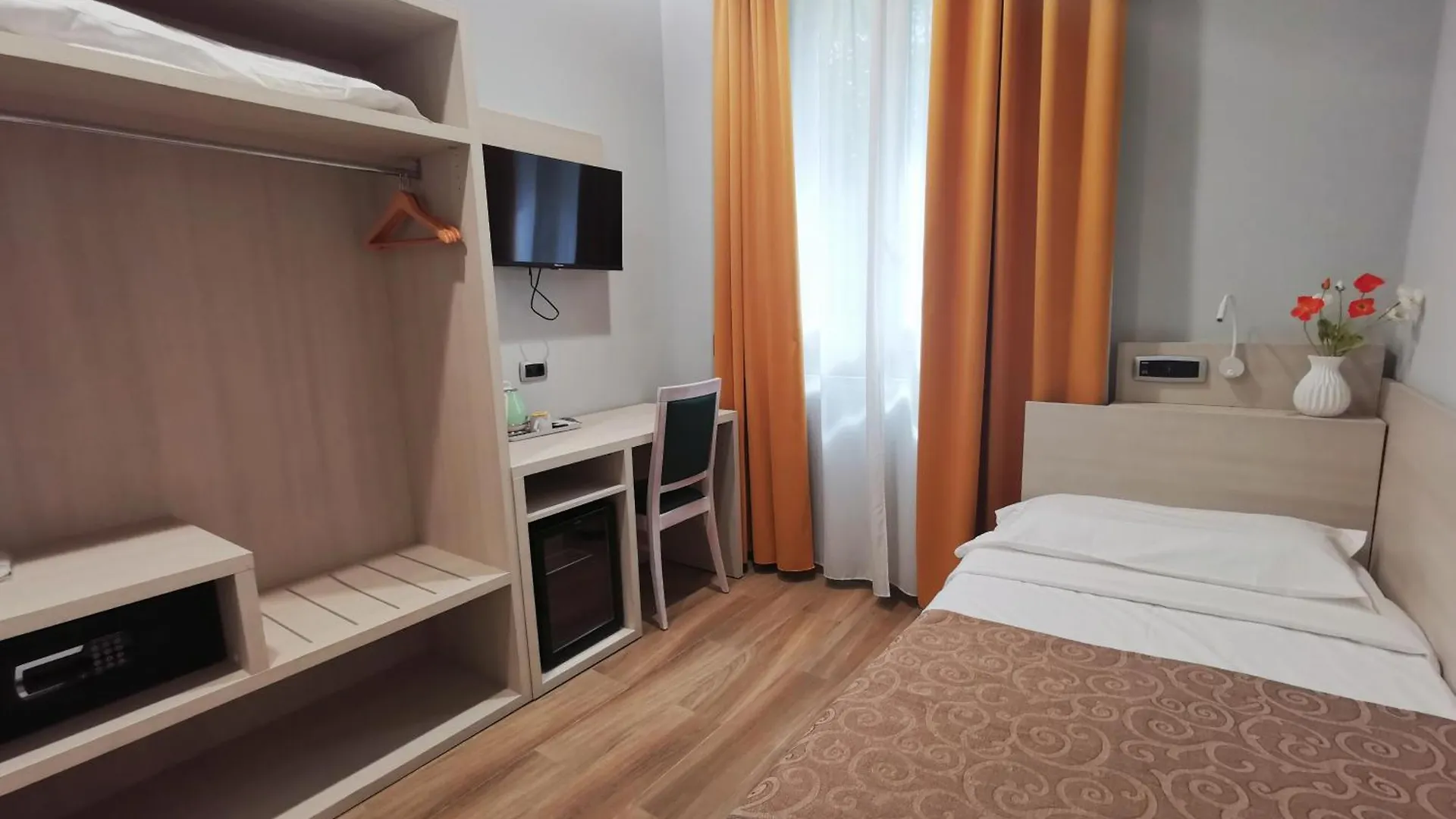 ***  Hotel Central Station Mailand Italien